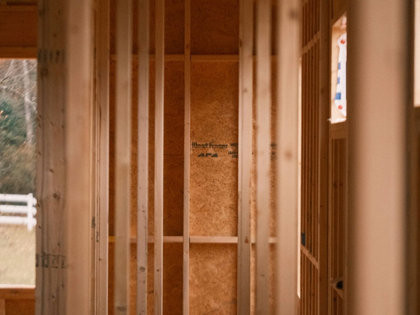 Innenausbau mit neuem Holzständerwerk